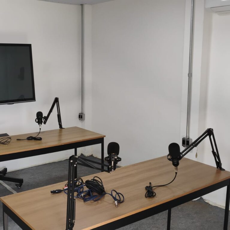capelaON_estudio_livre